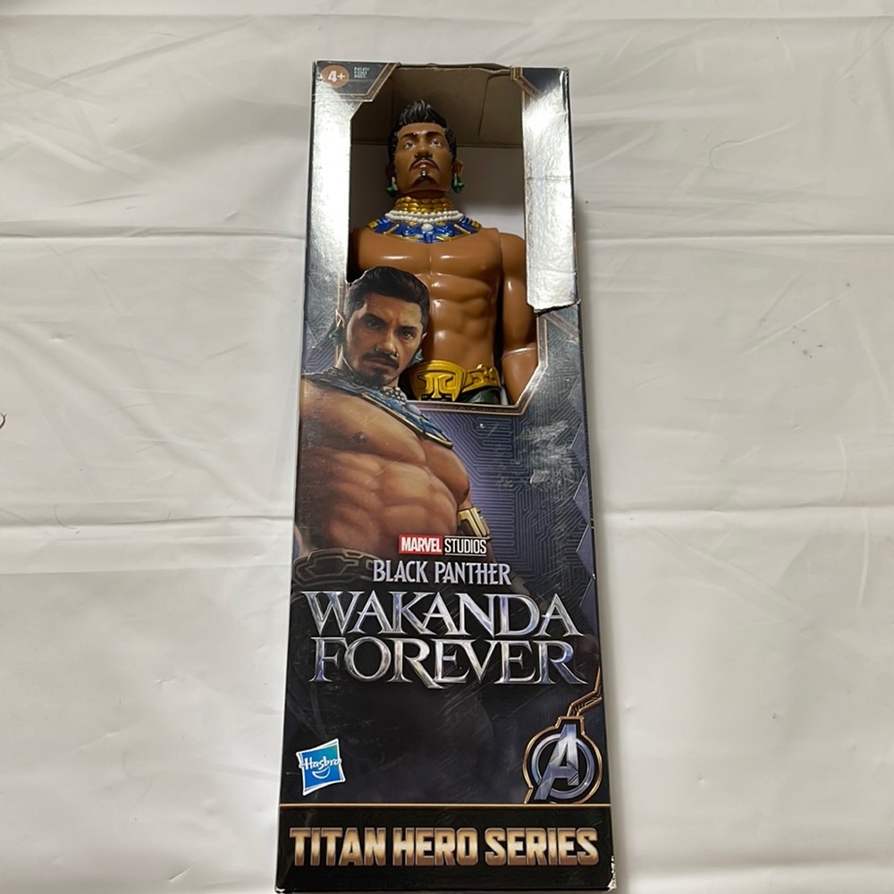 Marvel Titan Hero Series Wakanda Forvere Namor 12" Action Figure 2022 Hasbro